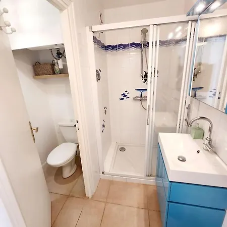 Les Pieds Dans L'eau Et Parking Apartment Concarneau